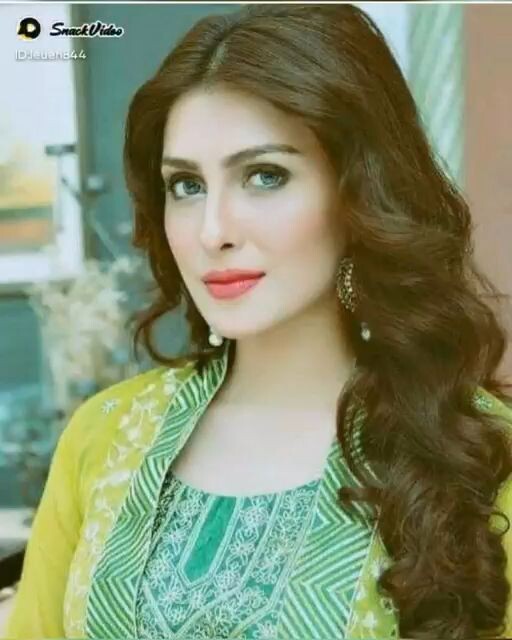 Ayeza Khan Status Video Download