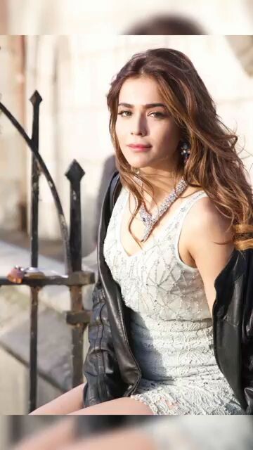 Humaima Malick Status Video Download